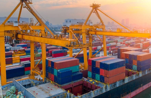 貨運代理企業(yè)如何創(chuàng)新服務模式提升核心競爭力，成為業(yè)界普遍關注的焦點